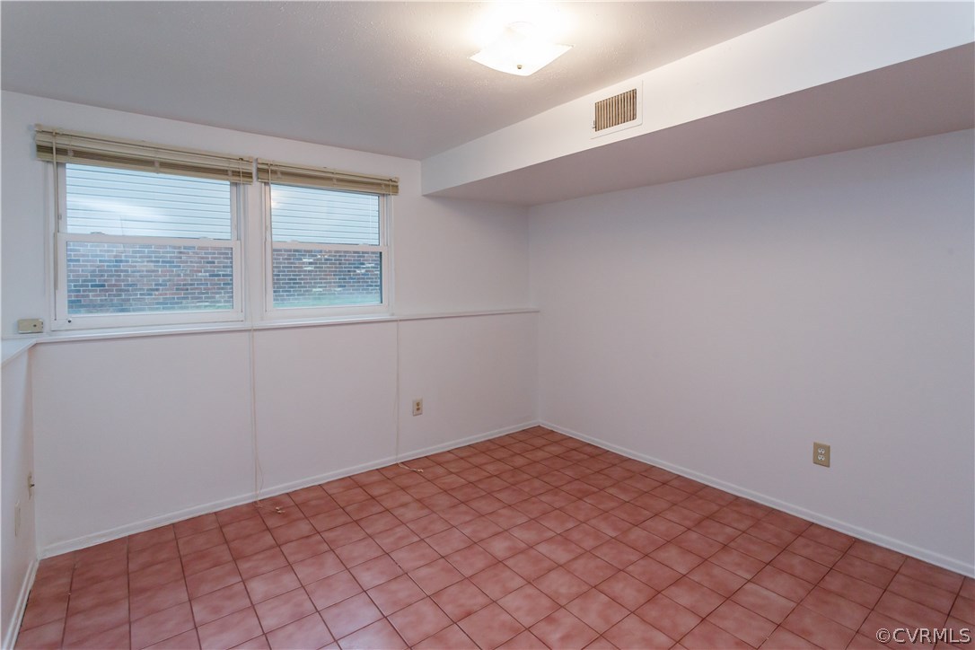 9513 Kennesaw Road Chesterfield, VA 23236 - Photo 34 of 41 Gallery Image 34