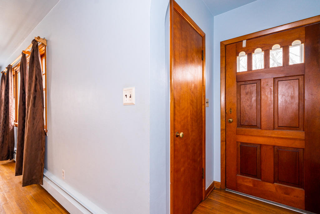 1698 Grange Hall Road Beavercreek, OH 45432 - Photo 5 of 40