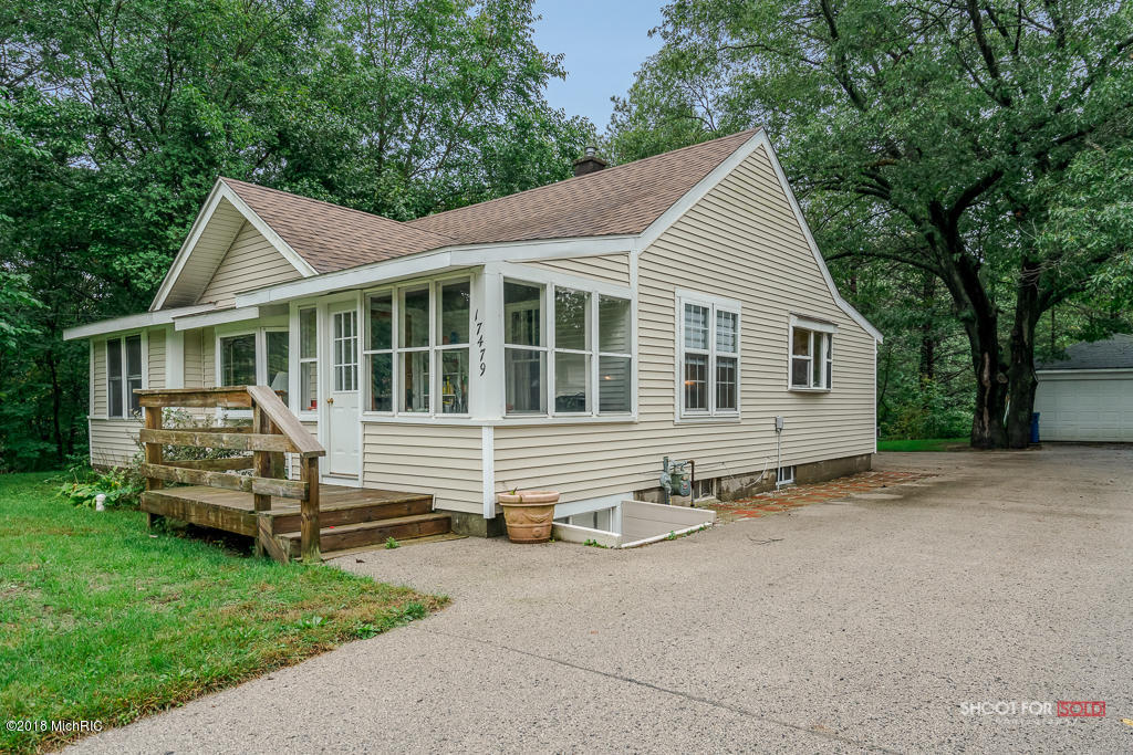17479 Ridge Avenue Spring Lake, MI 49456 - Photo 27 of 27 17479Ridge002 LoRes