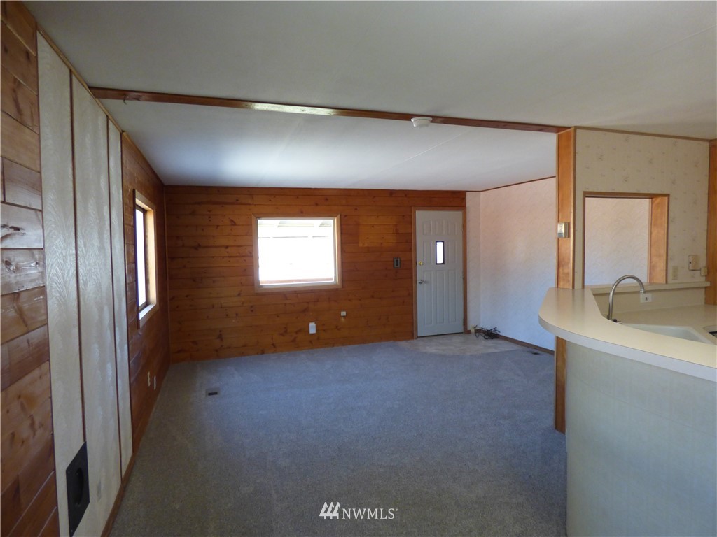 31 Sand Flat Road Omak, WA 98841 - Photo 2 of 31