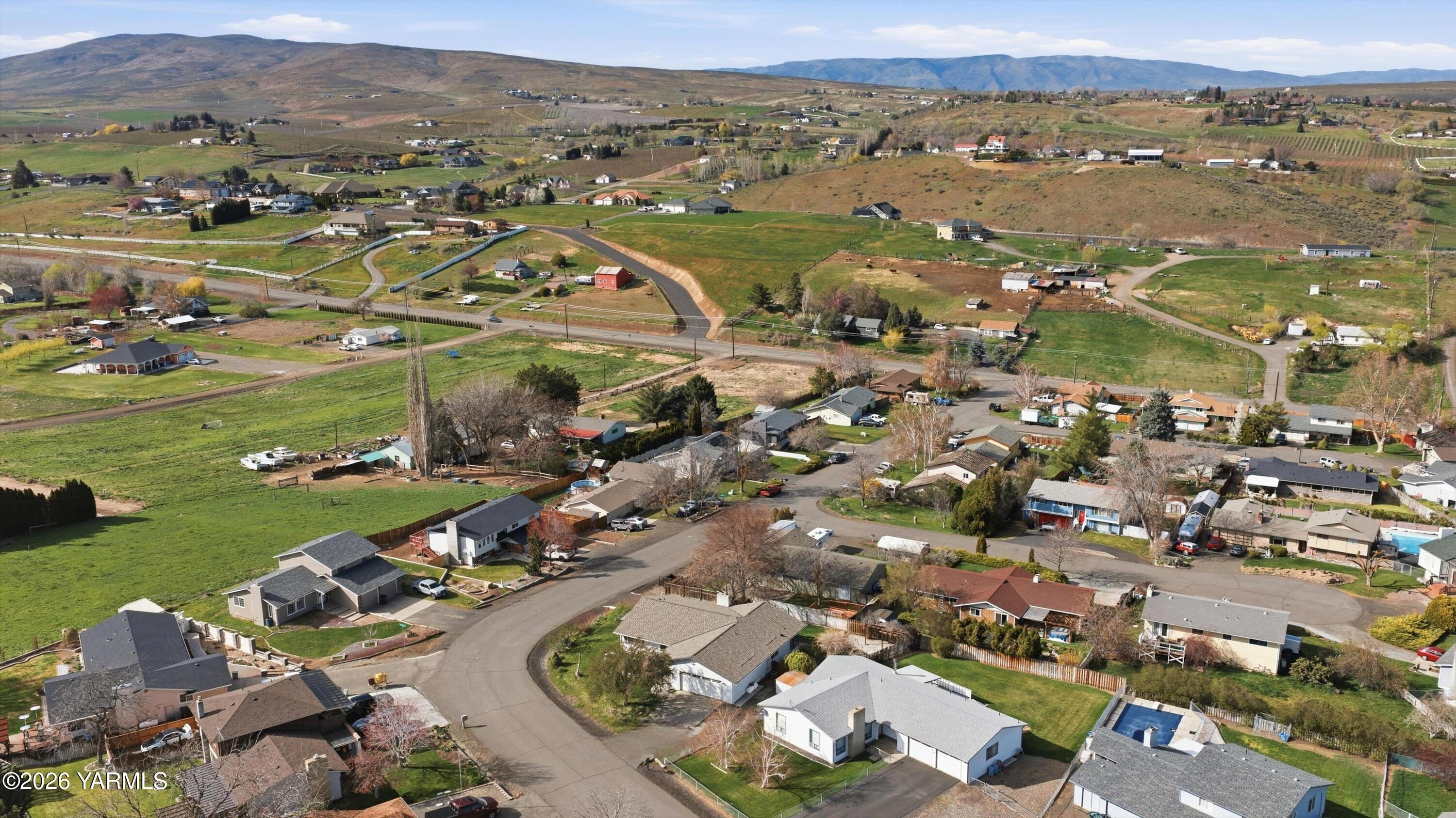 11809 West Bristol Road Yakima, WA 98908 - Photo 35 of 40 35-DJI_20260403160237_0513_D_M4P_autorem