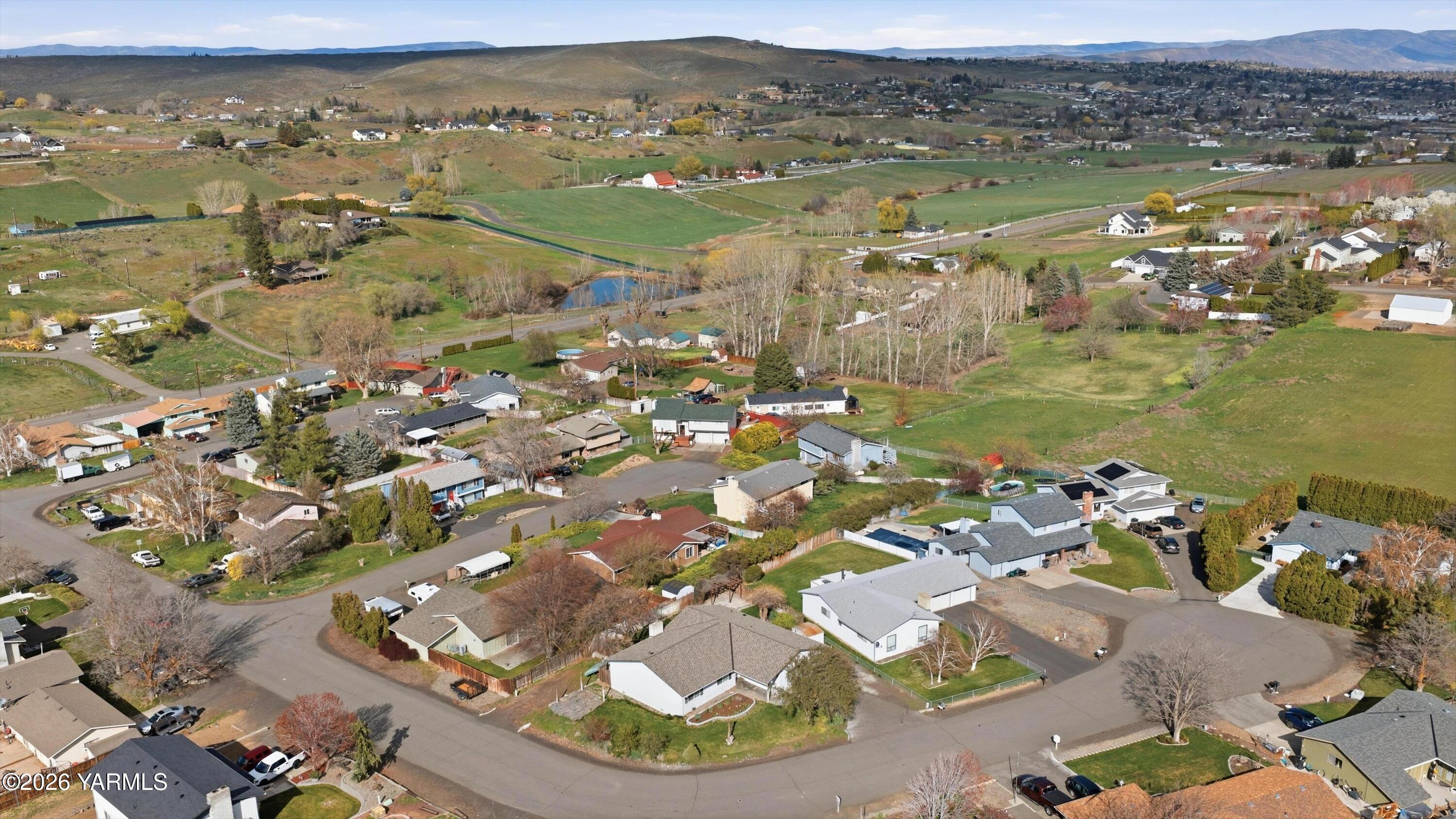 11809 West Bristol Road Yakima, WA 98908 - Photo 40 of 40 40-DJI_20260403160416_0528_D_M4P_autorem