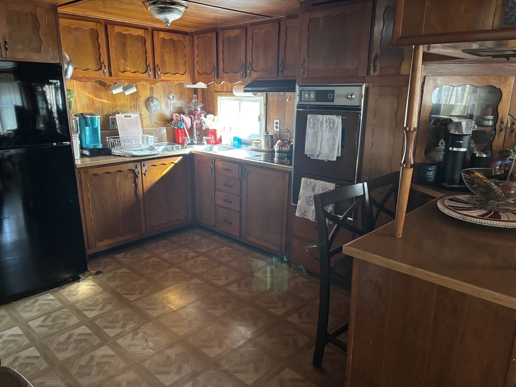 181 Boston Post Road East, Unit 11 Marlborough, MA 01752 - Photo 3 of 26 Gallery Image 3