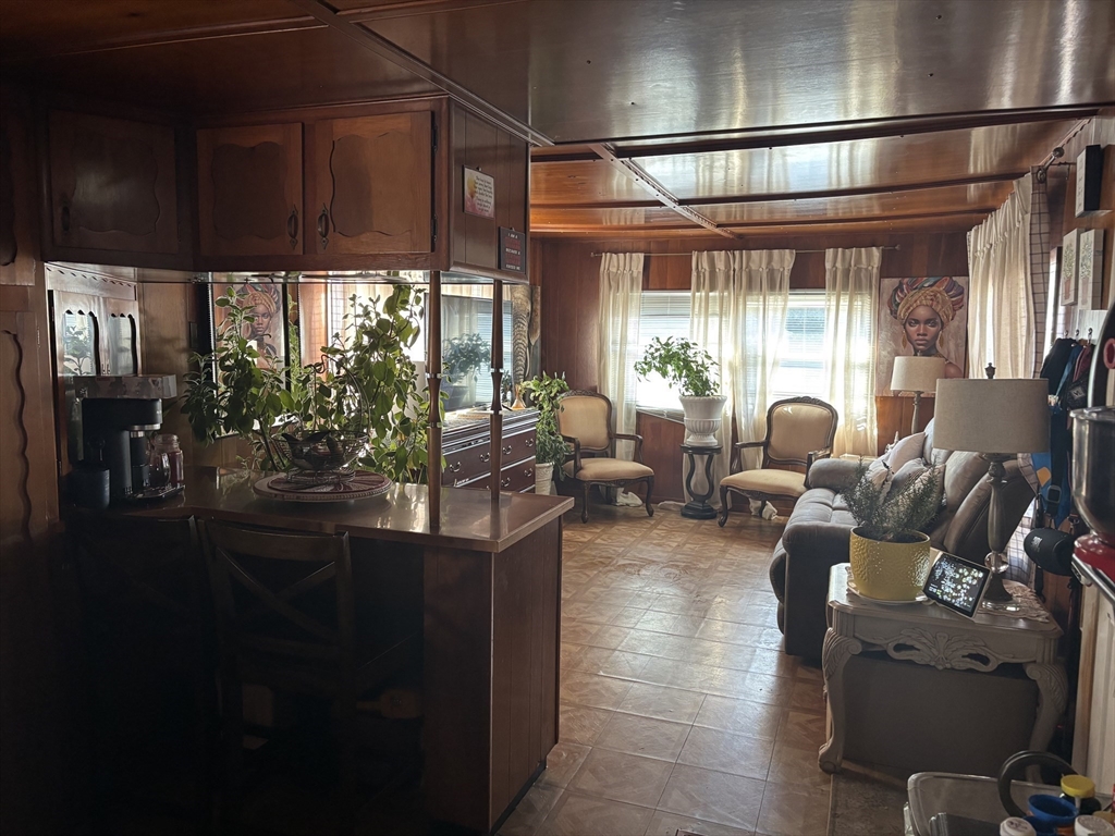 181 Boston Post Road East, Unit 11 Marlborough, MA 01752 - Photo 4 of 26 Gallery Image 4