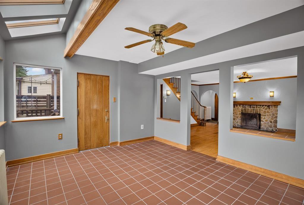 61 Roycroft Avenue Pittsburgh, PA 15228 - Photo 15 of 38 Gallery Image 15