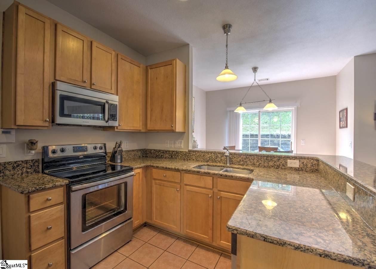 314 Highgate Circle Greer, SC 29650 - Photo 8 of 35 Gallery Image 8