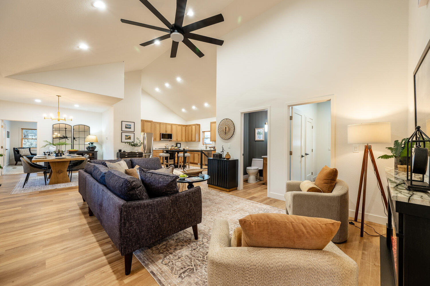 389 Legacy Road Sheridan, WY 82801 - Photo 4 of 56 3