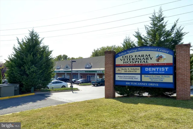 $307,500 | 2500 Coleridge Drive, Unit 2A, Frederick, MD 21702