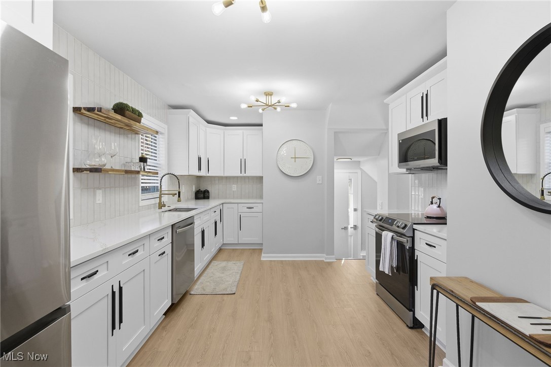 2491 Saybrook Road Cleveland, OH 44118 - Photo 12 of 34