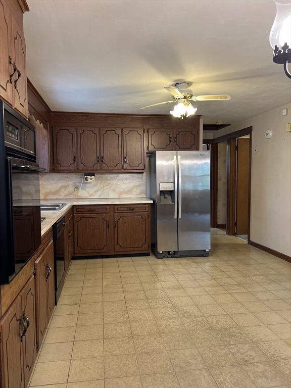 50 Feltham Road Springfield, MA 01118 - Photo 3 of 25 Gallery Image 3