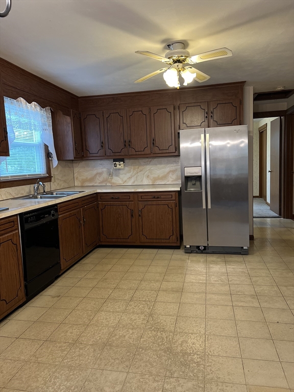 50 Feltham Road Springfield, MA 01118 - Photo 8 of 25 Gallery Image 8