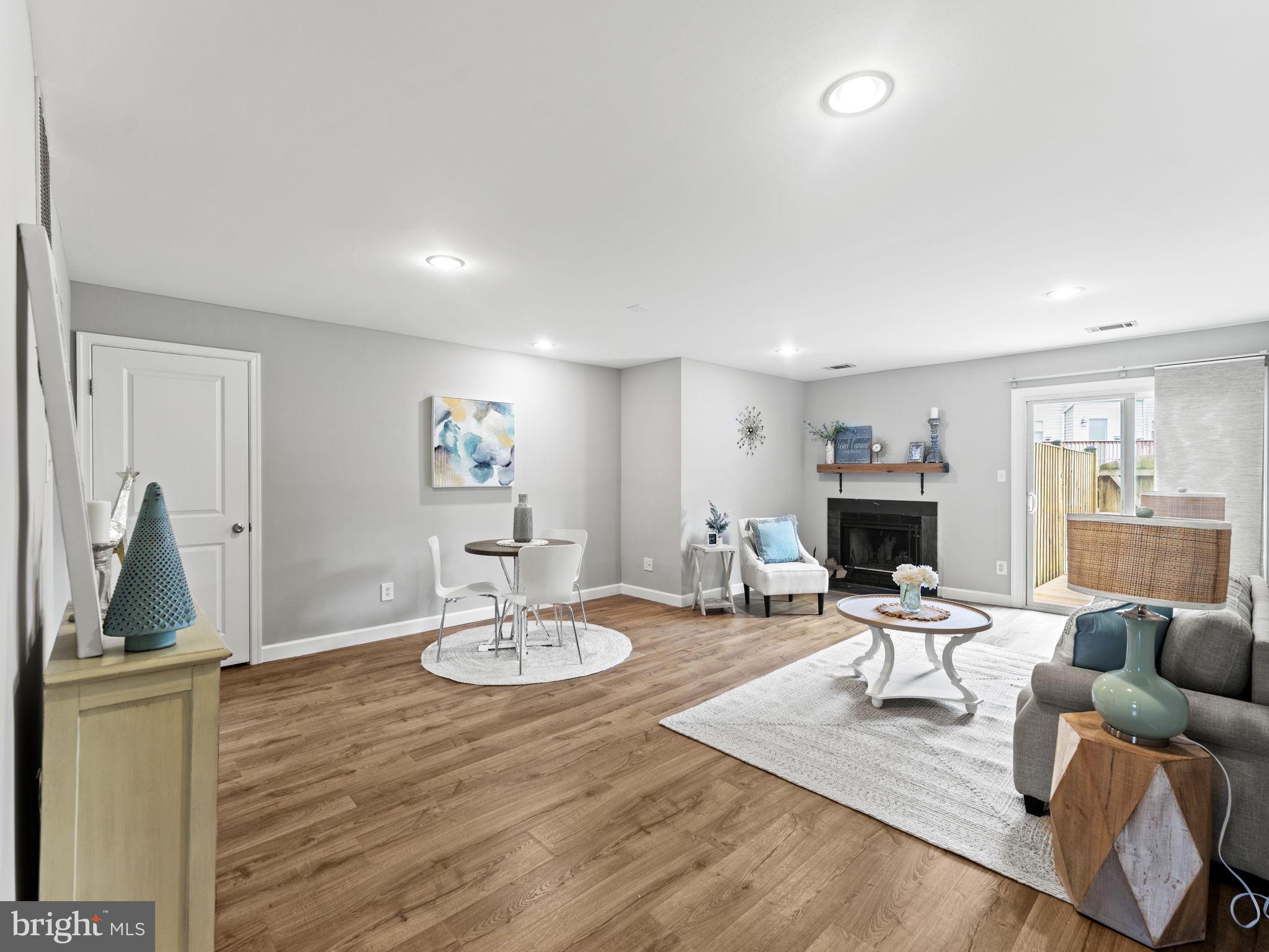 16323 Taconic Circle Dumfries, VA 22025 - Photo 2 of 24