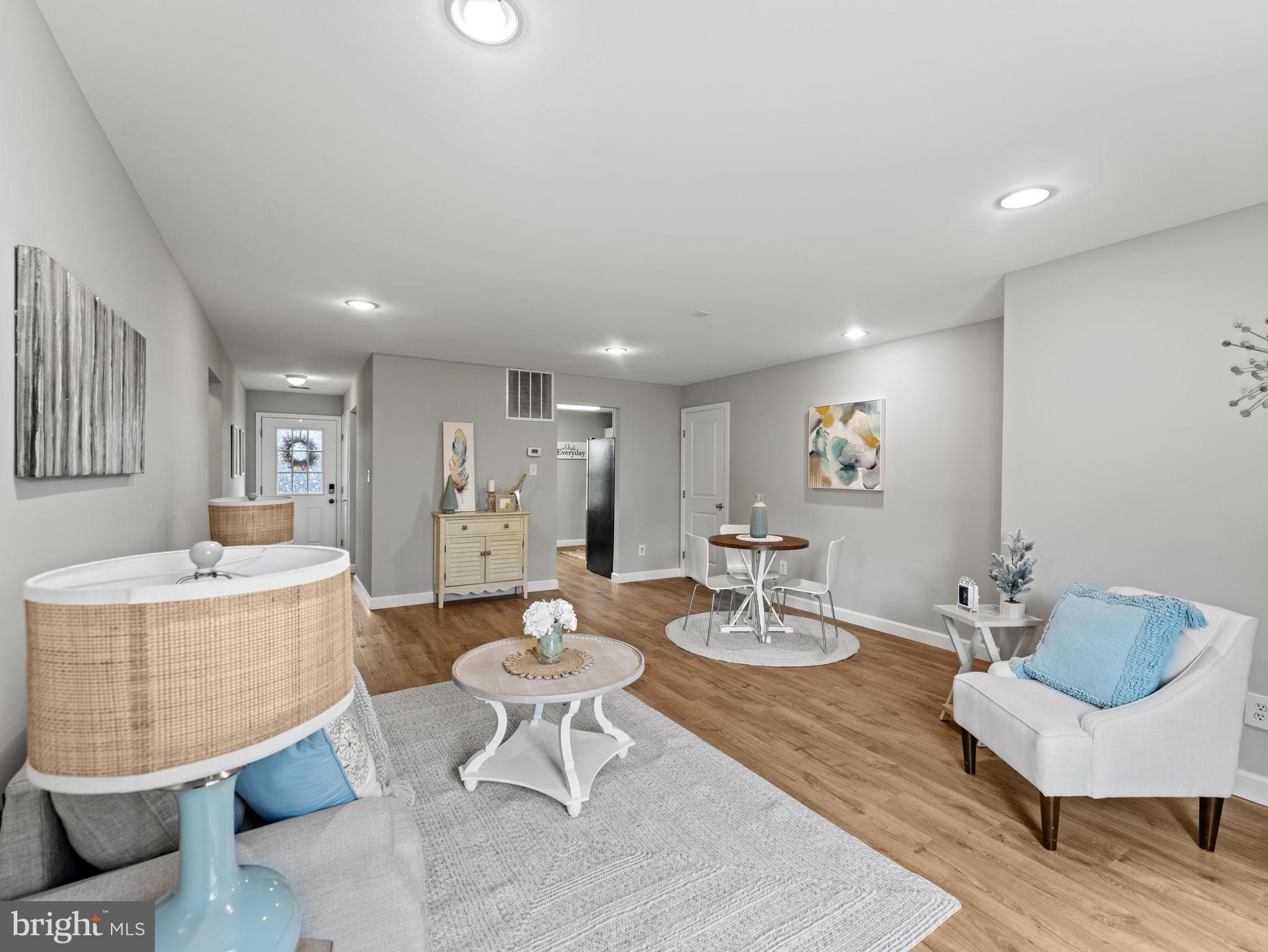 16323 Taconic Circle Dumfries, VA 22025 - Photo 3 of 24