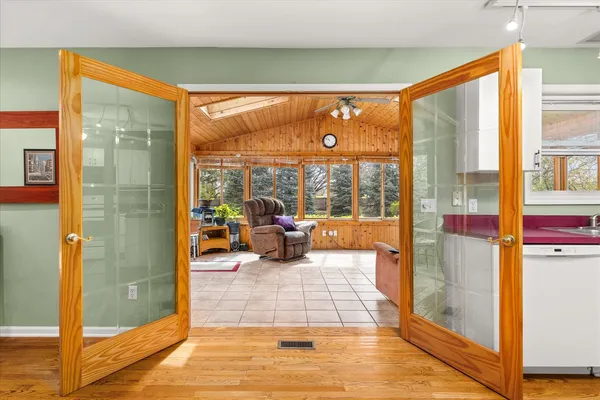 $450,000 | 122 Cinderford Court, Oswego, IL 60543
