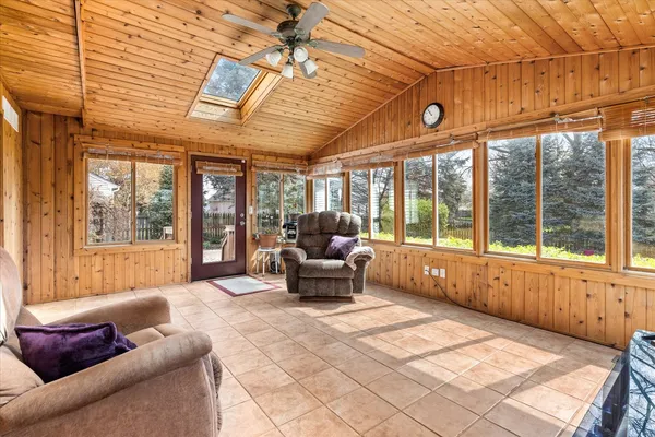 $450,000 | 122 Cinderford Court, Oswego, IL 60543
