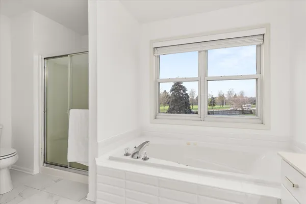 $450,000 | 122 Cinderford Court, Oswego, IL 60543