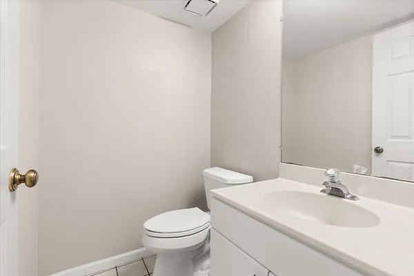 $450,000 | 122 Cinderford Court, Oswego, IL 60543