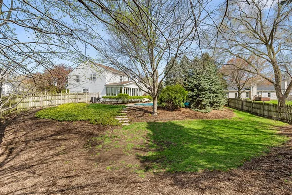 $450,000 | 122 Cinderford Court, Oswego, IL 60543