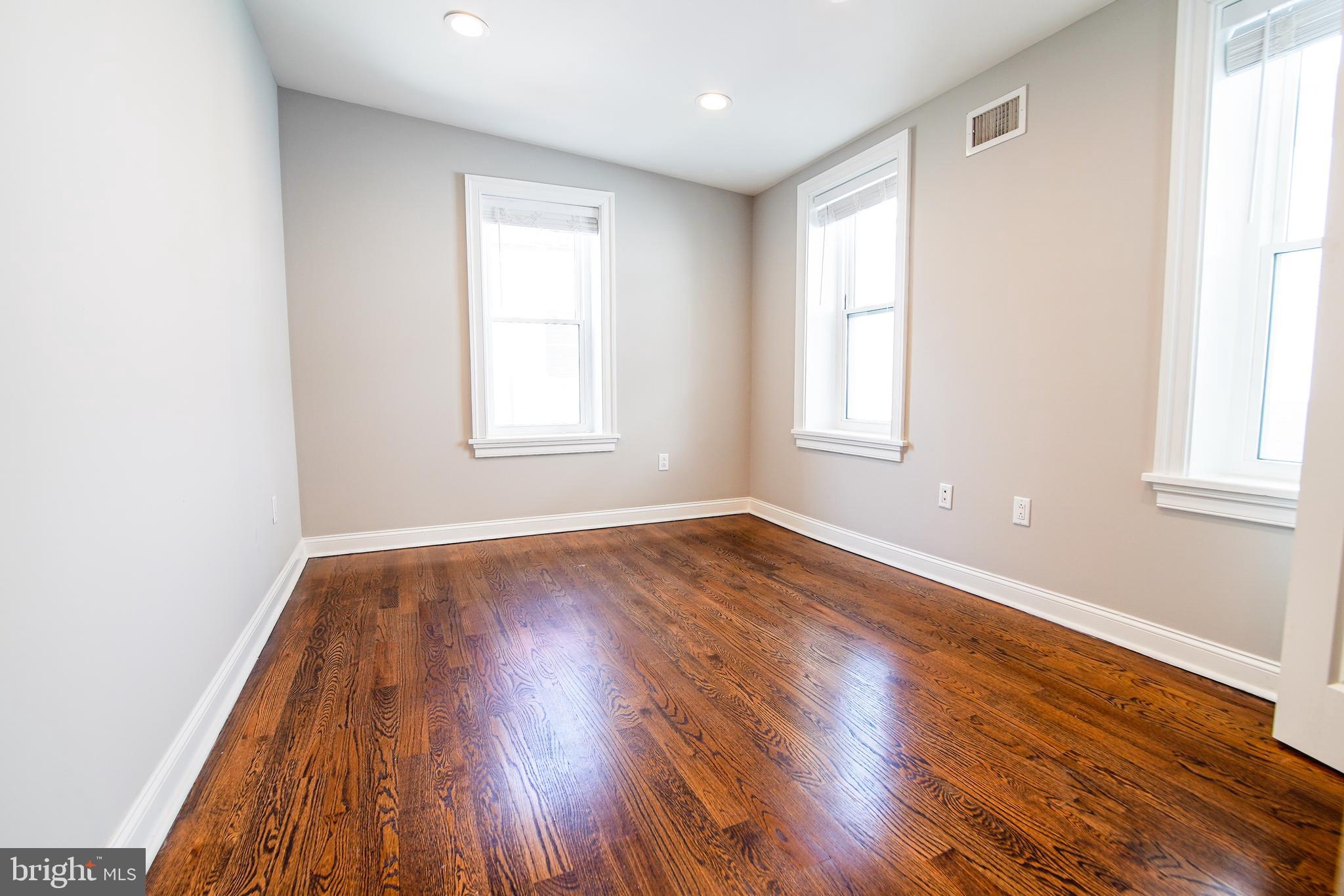 1919 Parrish Street Philadelphia, PA 19130 - Photo 12 of 29 2nd Fl Guest Bedroom (Rear)