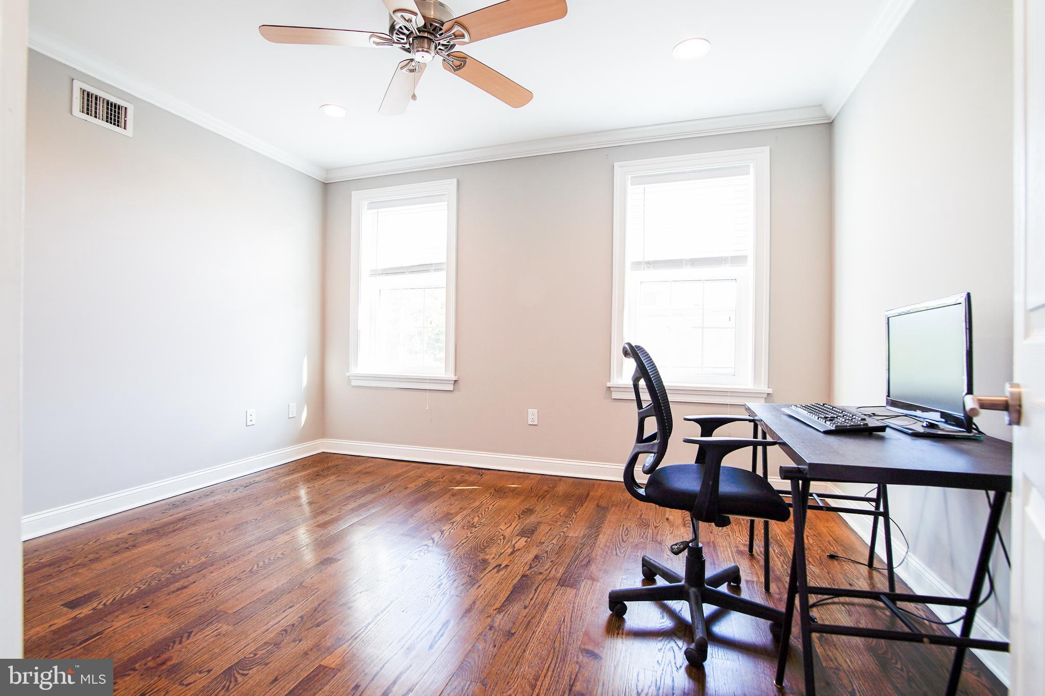 1919 Parrish Street Philadelphia, PA 19130 - Photo 17 of 29 2nd Fl Guest Bedroom (Front)