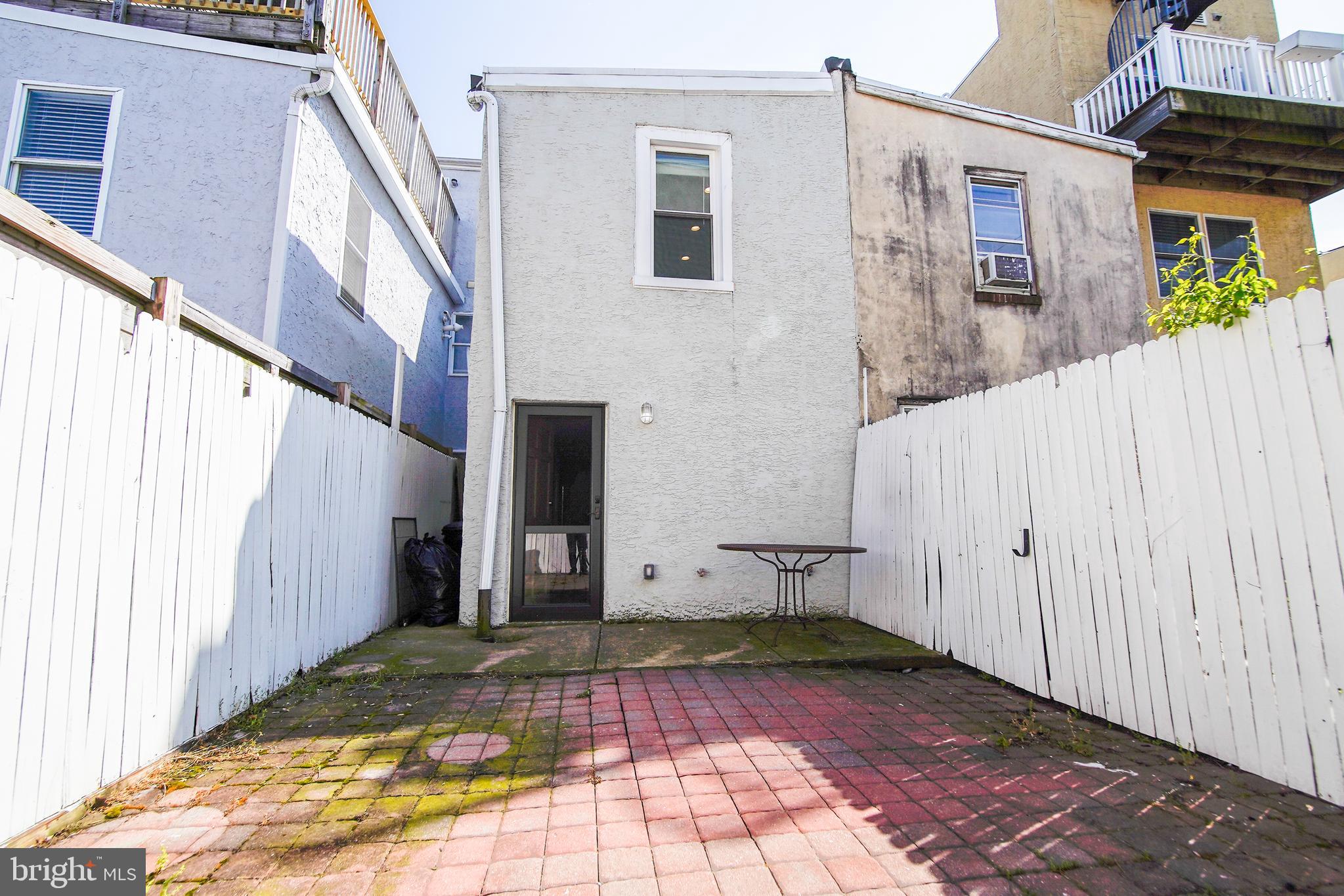 1919 Parrish Street Philadelphia, PA 19130 - Photo 28 of 29 Exterior Rear