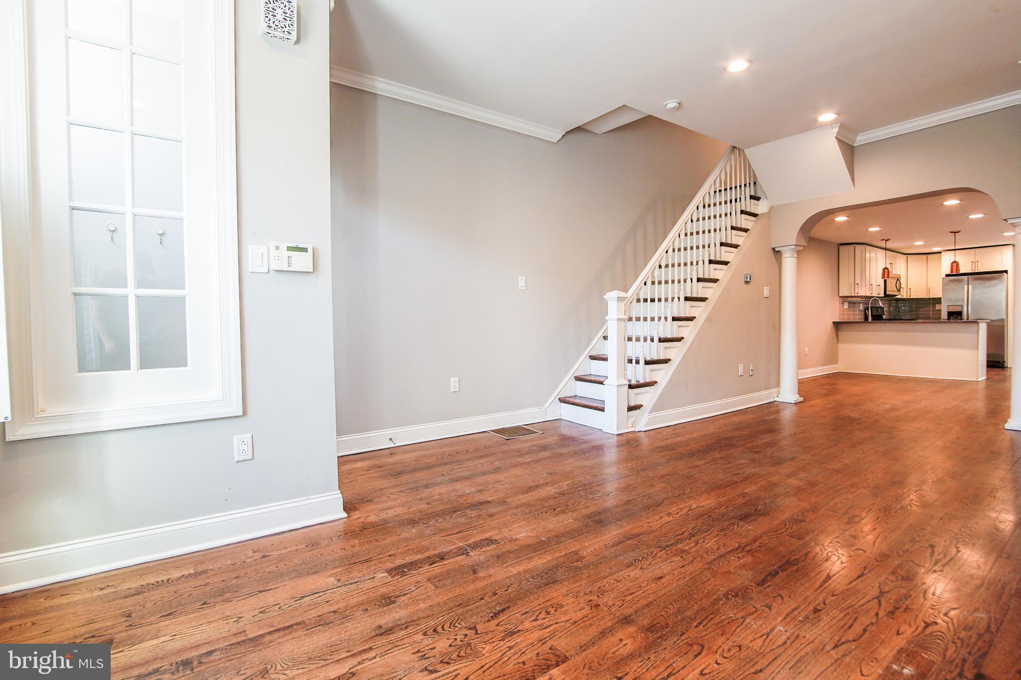 1919 Parrish Street Philadelphia, PA 19130 - Photo 4 of 29 Living Room