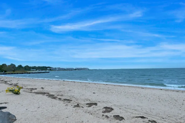 $10,000 | 1075 Inlet Lane, Greenport, NY 11944