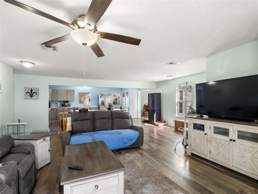 822 Bee Tree Street Westlake, LA 70669 - Photo 9 of 16