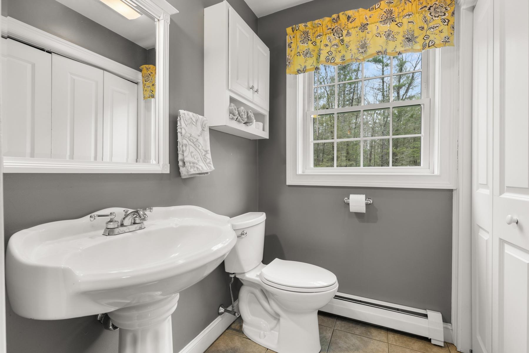 31 Misty Lane Rochester, NH 03839 - Photo 9 of 38 Gallery Image 9