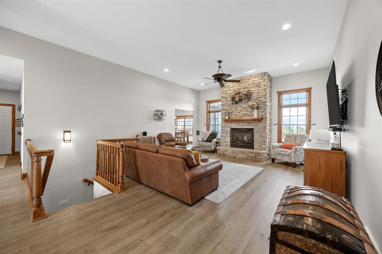 803 South Walnut Street Sumner, IA 50674 - Photo 7 of 72 Gallery Image 7