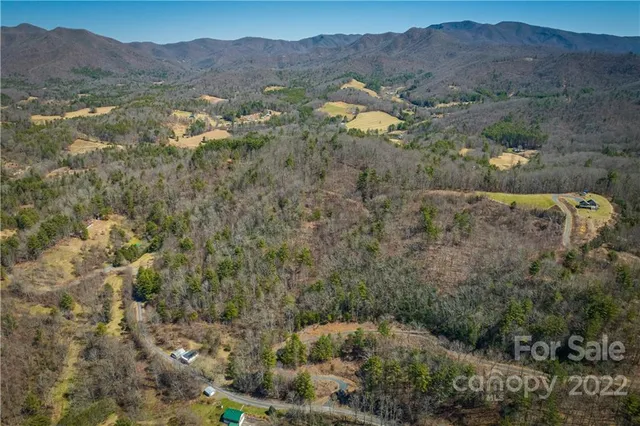 $349,000 | 0 Saylor Lake Road, Bakersville, NC 28705