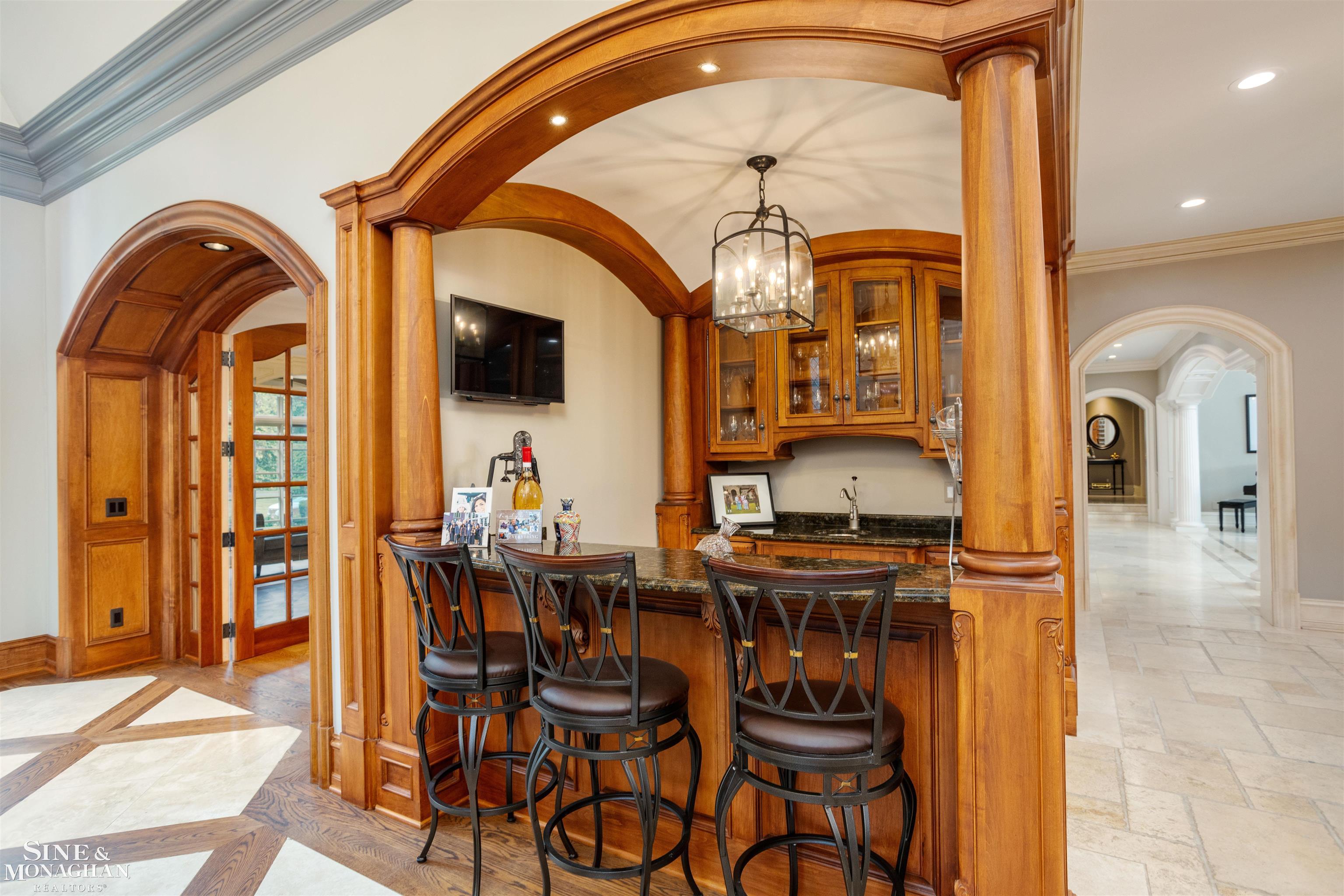 41 Renaud Road Grosse Pointe, MI 48236 - Photo 19 of 94 Entertainment Center