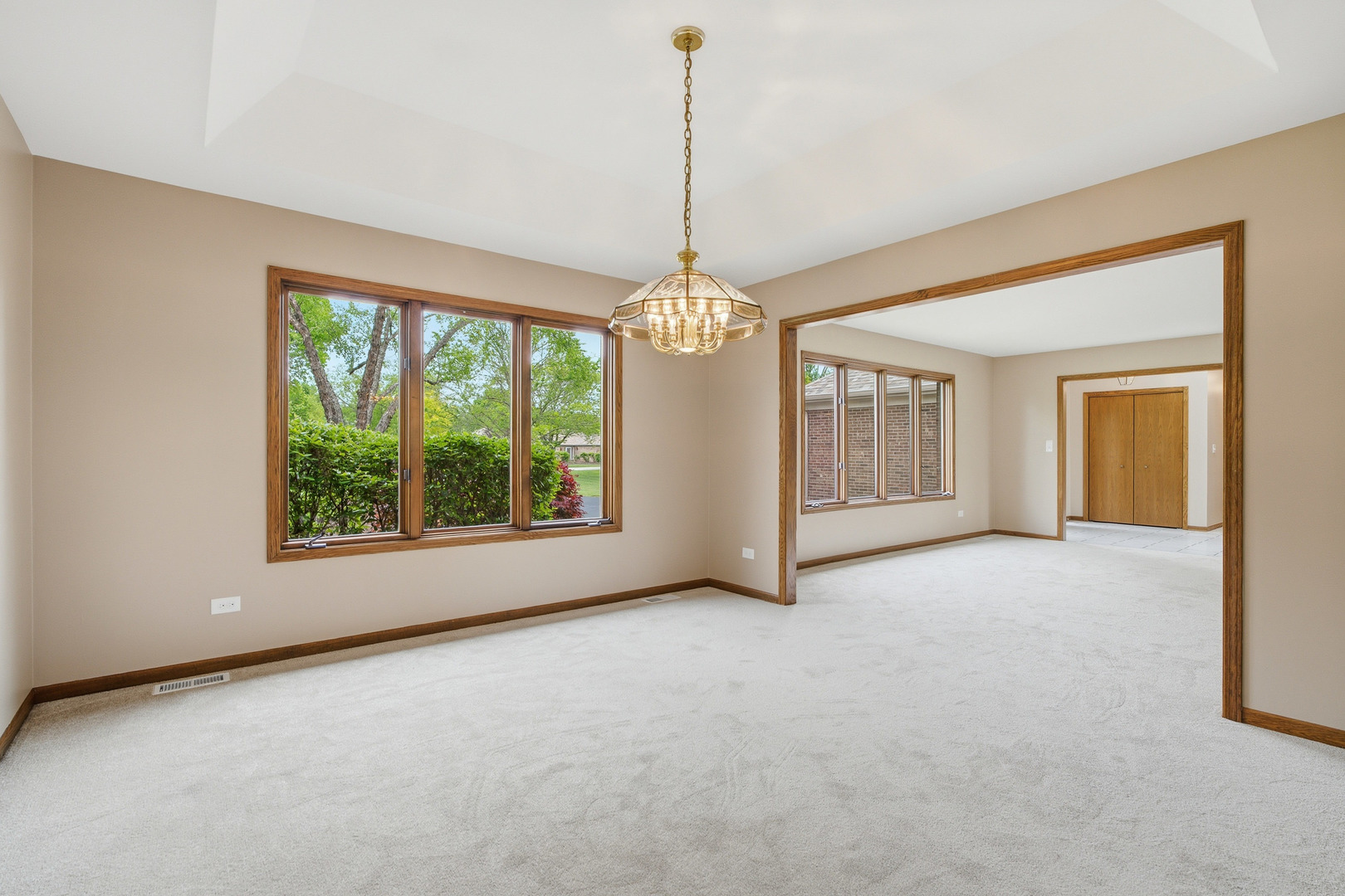 2208 Shetland Road Inverness, IL 60010 - Photo 16 of 48