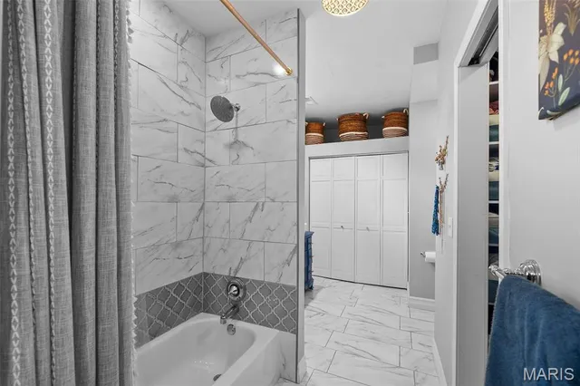 $379,900 | 2029 Forest Avenue, St. Louis, MO 63139