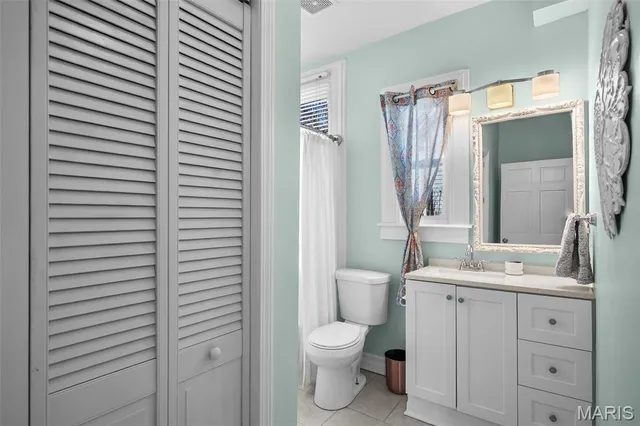 $379,900 | 2029 Forest Avenue, St. Louis, MO 63139