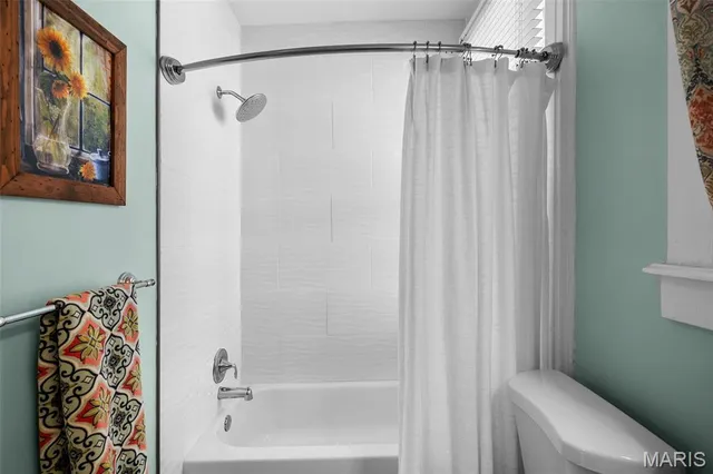 $379,900 | 2029 Forest Avenue, St. Louis, MO 63139