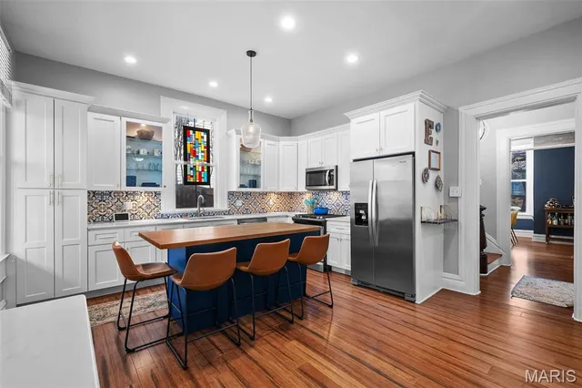 $379,900 | 2029 Forest Avenue, St. Louis, MO 63139