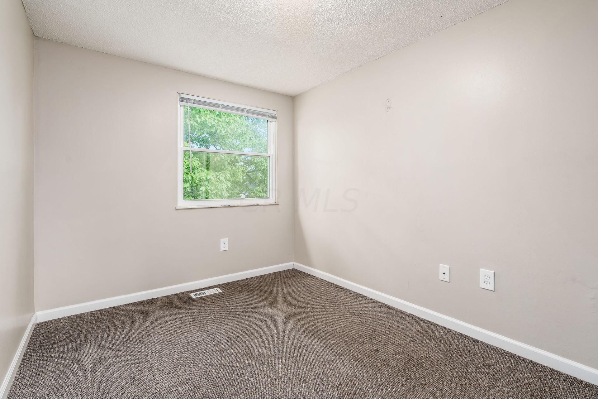 3307 Rakeford Drive Columbus, OH 43231 - Photo 16 of 24 Bed 3