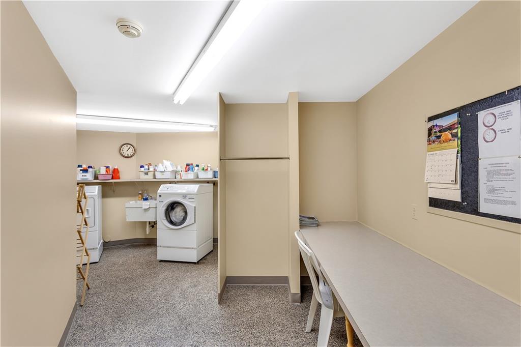 900 Washington Road, Unit 412 Pittsburgh, PA 15228 - Photo 25 of 34 a utility room with dryer and washer