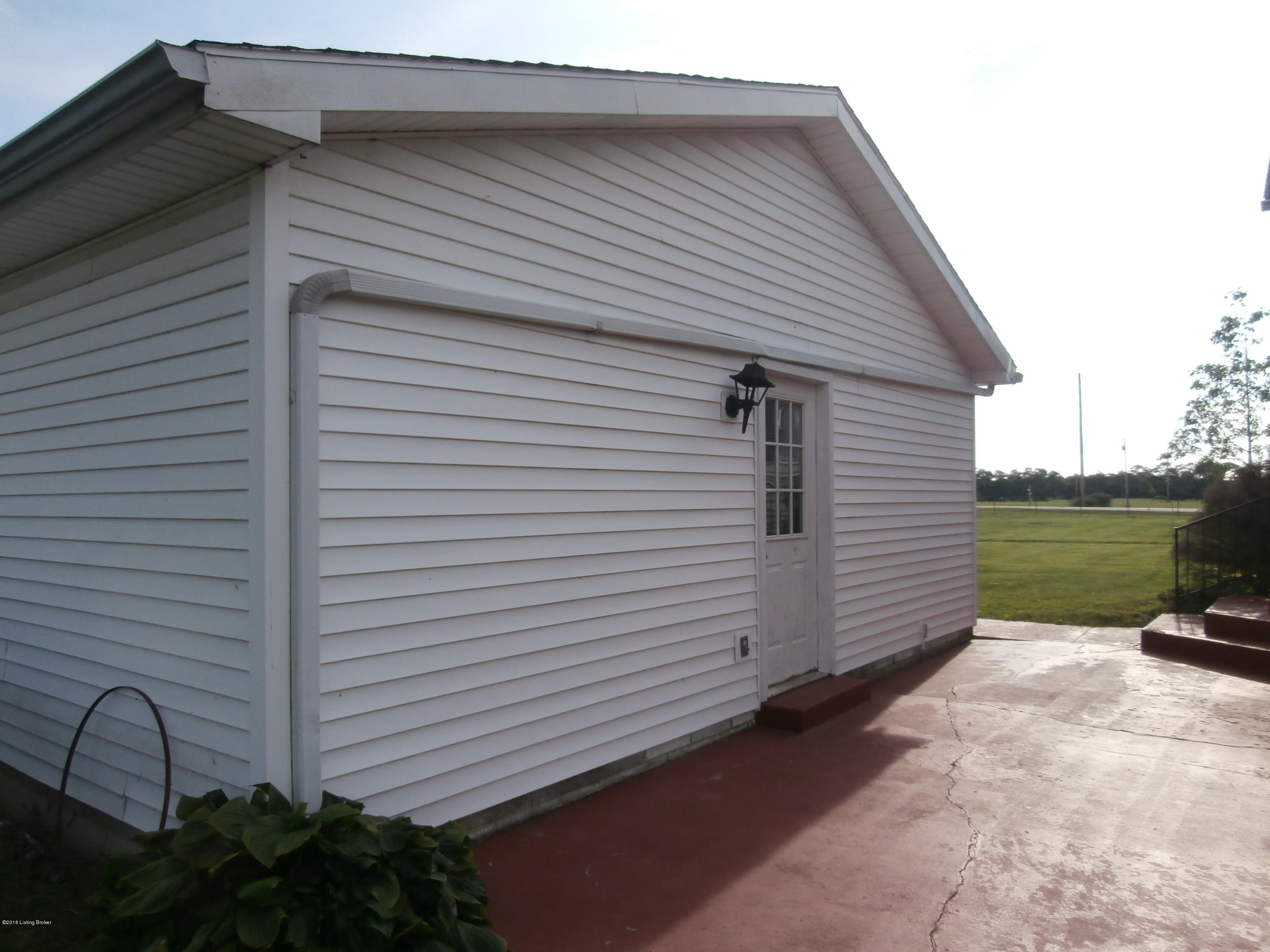 8001 Cropper Road Pleasureville, KY 40057 - Photo 35 of 52 P8080180