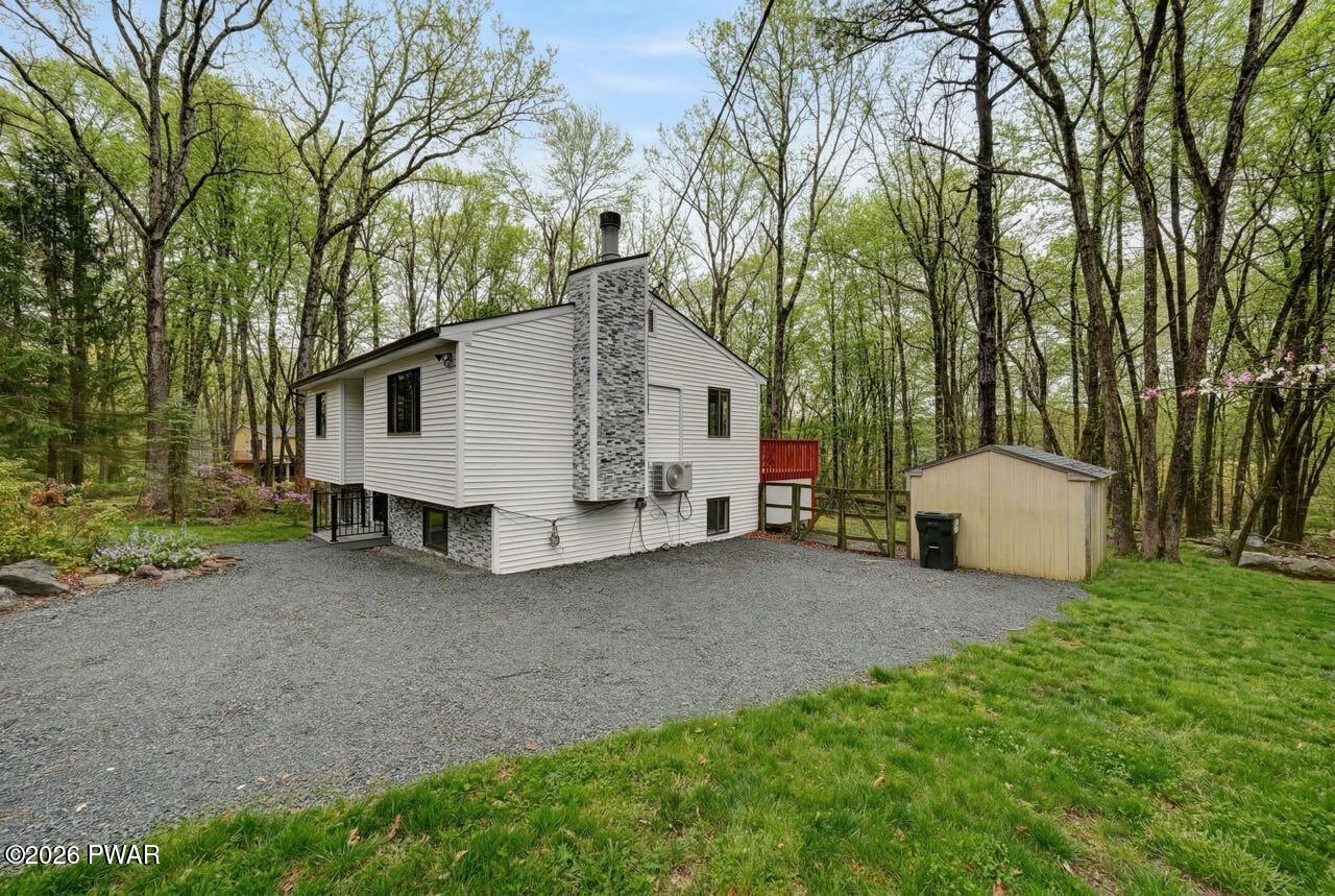 109 Rodeo Lane Hawley, PA 18428 - Photo 5 of 75