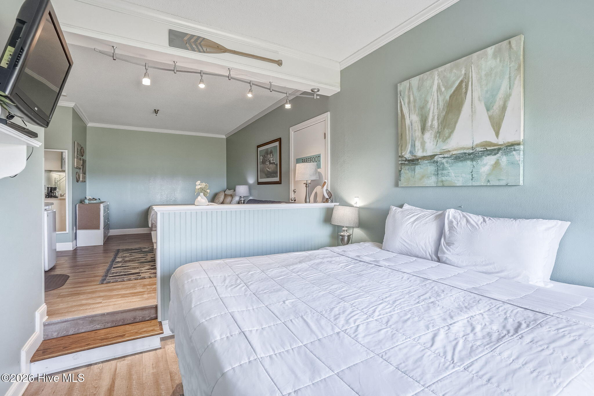 602 West Fort Macon Road, Unit 232 Atlantic Beach, NC 28512 - Photo 11 of 36 19-web-or-mls-chadwick-visuals-palm-suit
