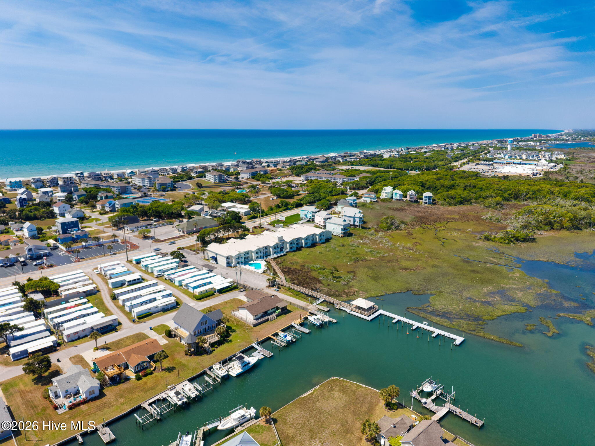 602 West Fort Macon Road, Unit 232 Atlantic Beach, NC 28512 - Photo 32 of 36 42-web-or-mls-chadwick-visuals-palm-suit