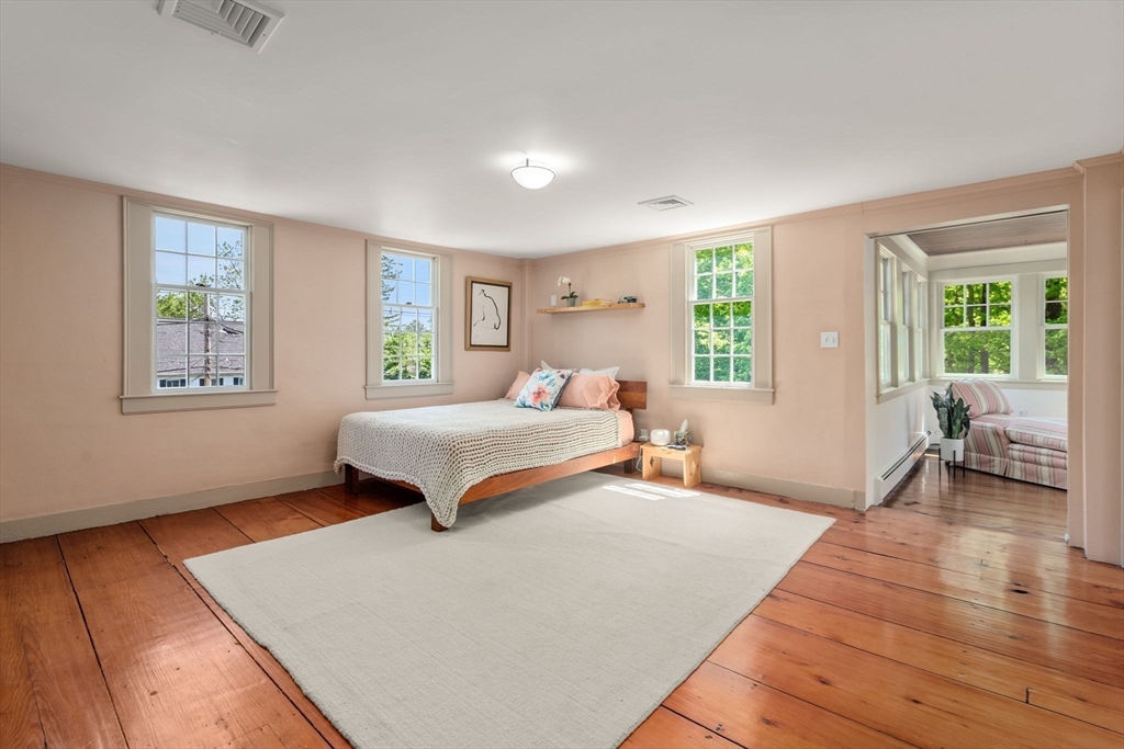 391 Dedham Street Newton, MA 02459 - Photo 16 of 29
