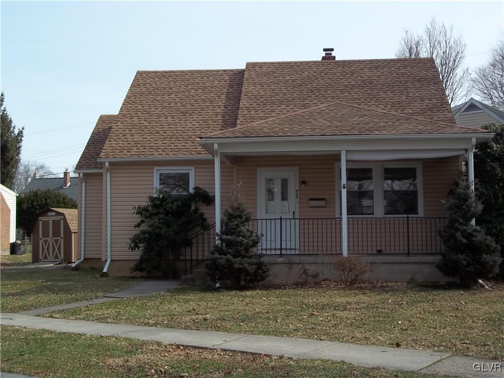 833 Magnolia Road Hellertown, PA 18055 - Photo 1 of 16 Gallery Image 1