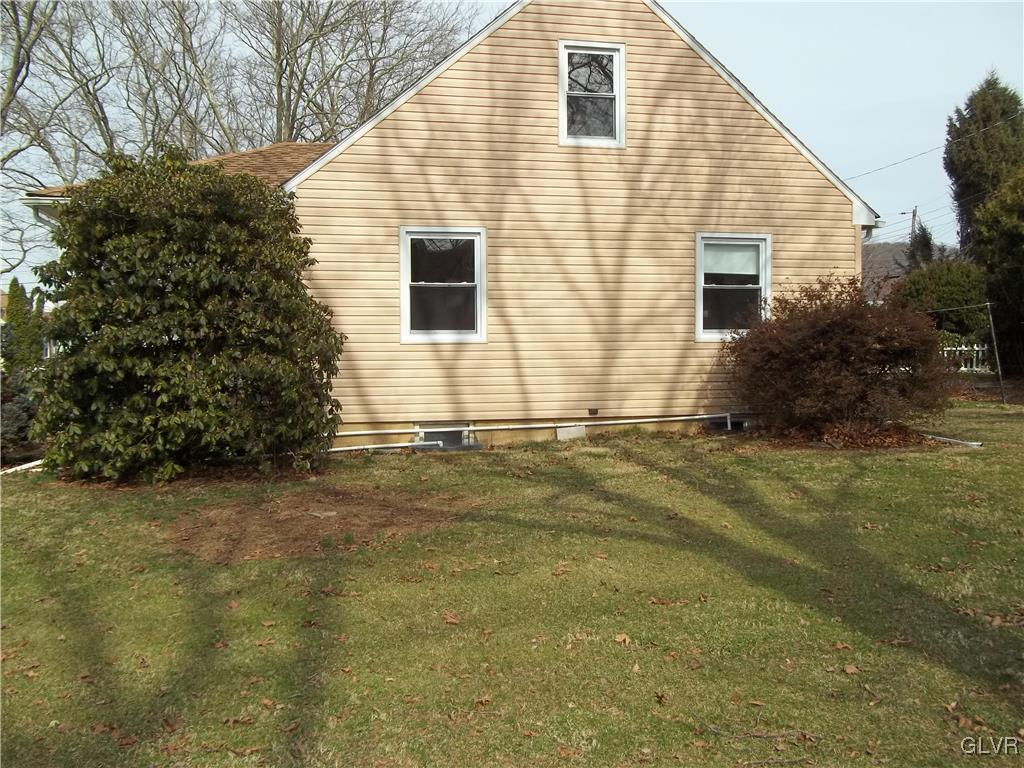 833 Magnolia Road Hellertown, PA 18055 - Photo 12 of 16 Gallery Image 12