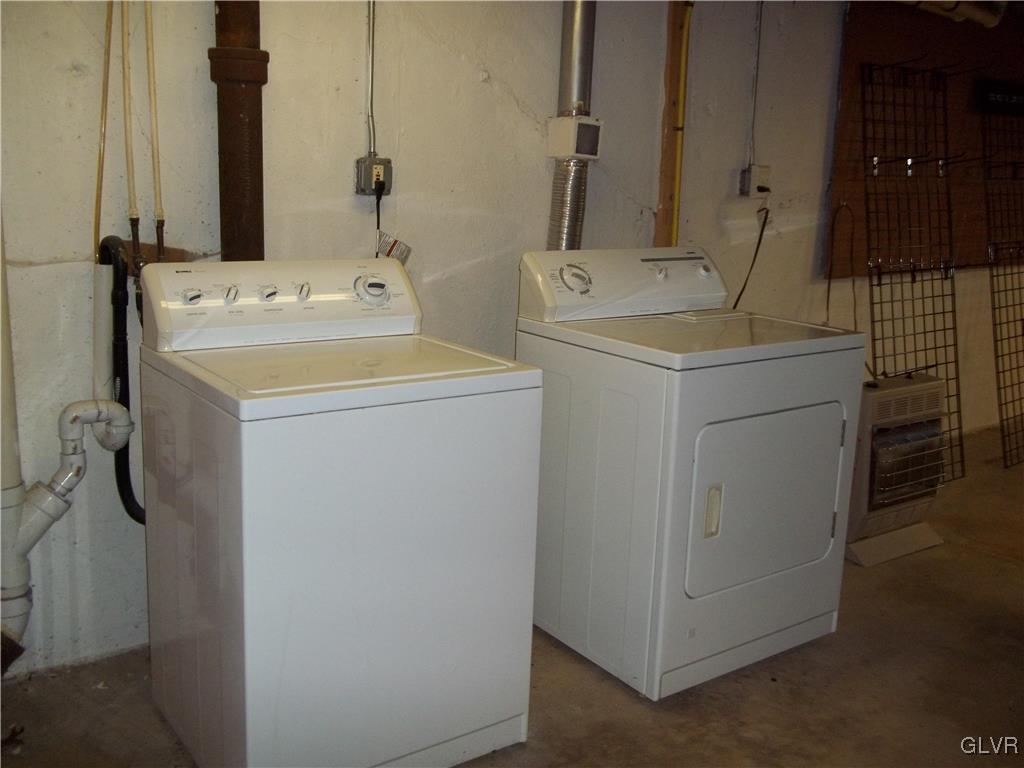 833 Magnolia Road Hellertown, PA 18055 - Photo 15 of 16 Gallery Image 15