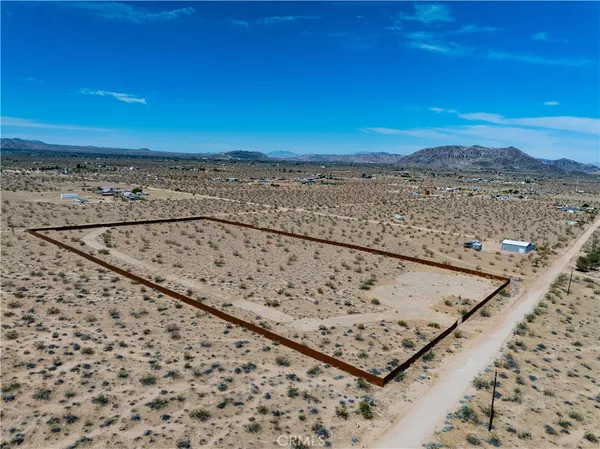 $75,000 | 424 Ducor Avenue, Landers, CA 92285