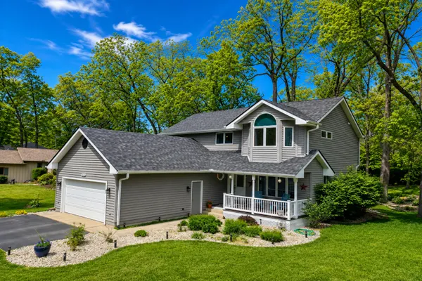 $624,900 | 512 Wiswell Drive, Williams Bay, WI 53191