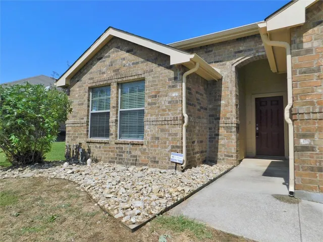$1,950 | 1520 Evan Drive, Denton, TX 76207
